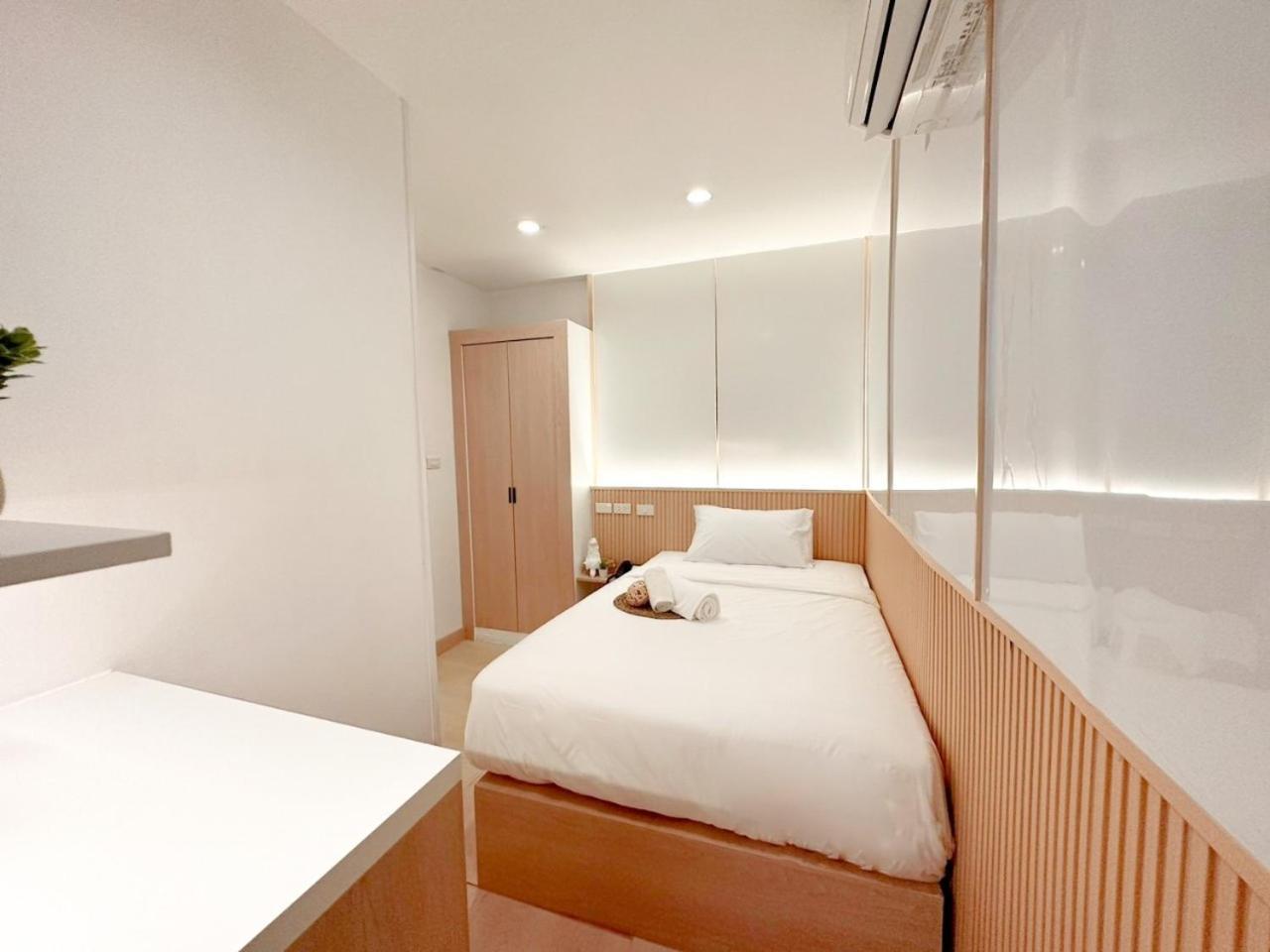 Thrive Hotel Bangkok Exterior photo