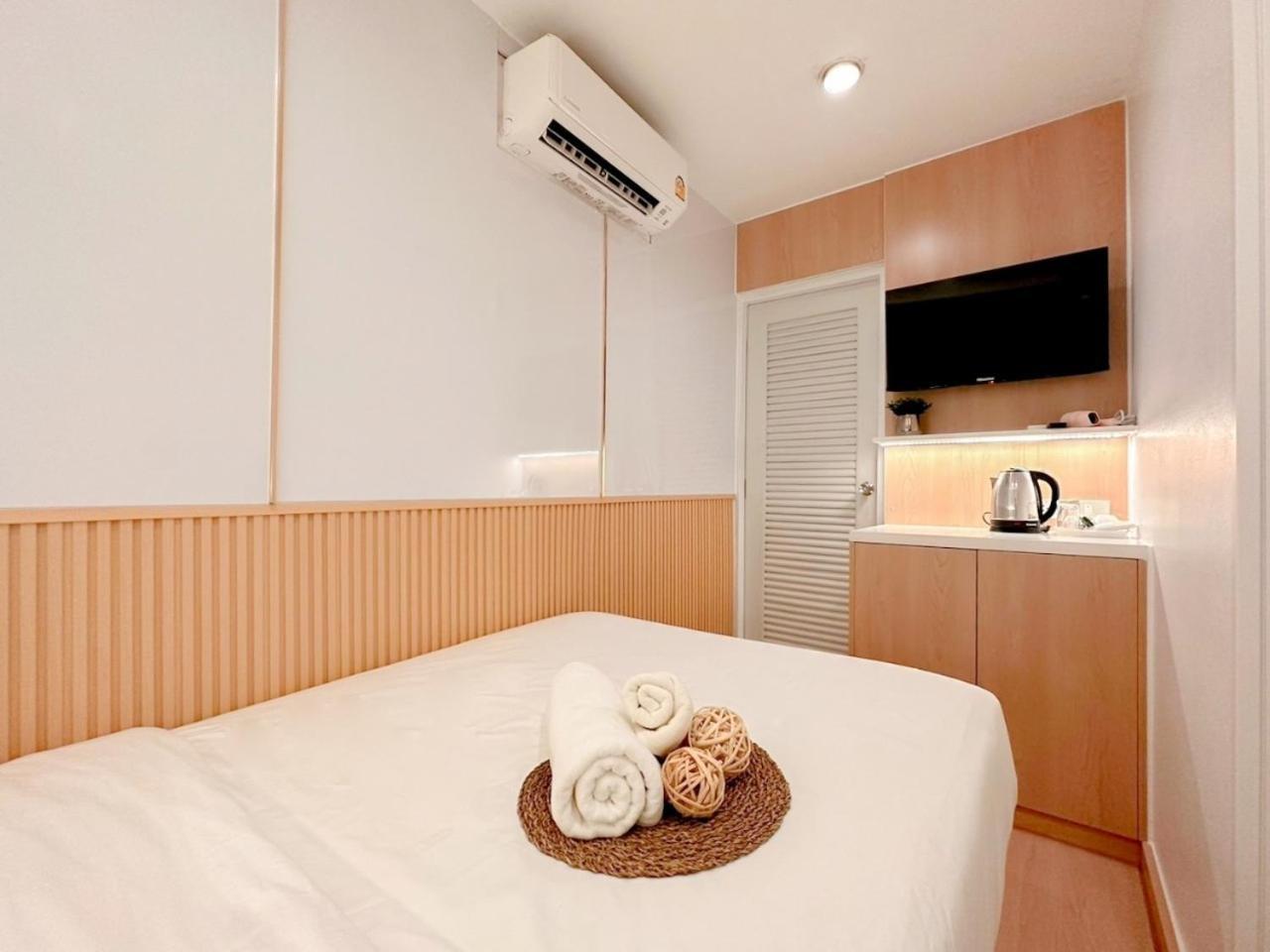 Thrive Hotel Bangkok Exterior photo